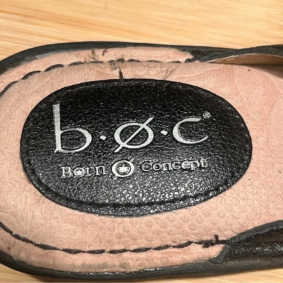 Born Concept Sz 8.5 Padded Black Tan Leather Strap Flower Sandals Slip Ons - Picture 5 of 12